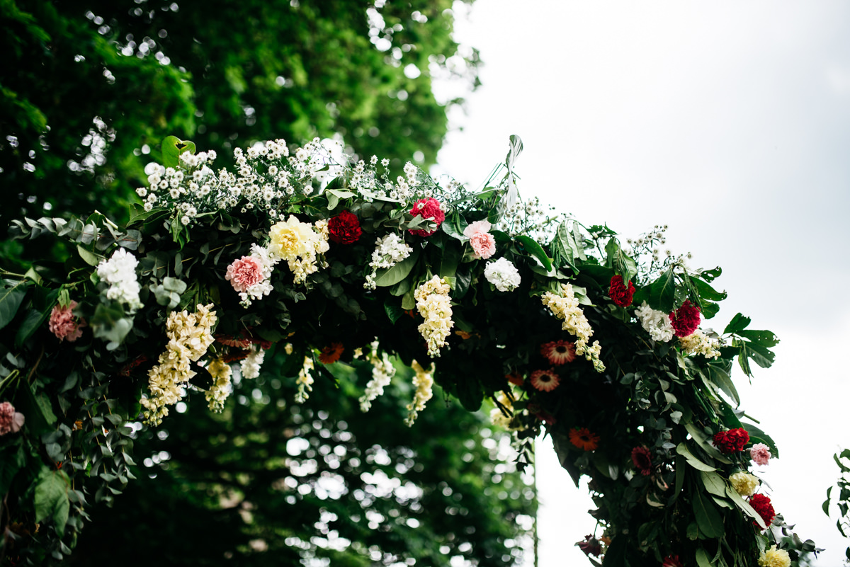 F&M-countryside-garden-farm-marquee-wedding-jenny-macare-017