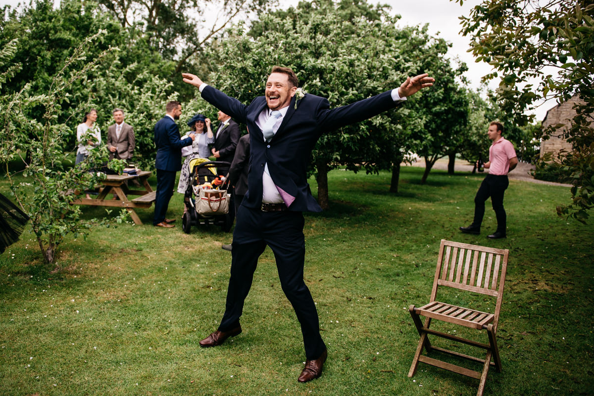 F&M-countryside-garden-farm-marquee-wedding-jenny-macare-054