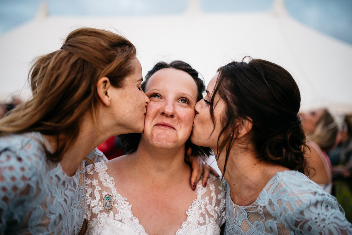 F&M-countryside-garden-farm-marquee-wedding-jenny-macare-108