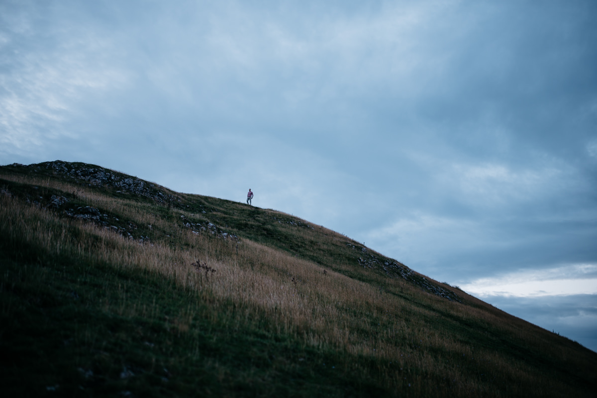 B&R-sunrise-engagement-derbyshire-jenny-macare-001