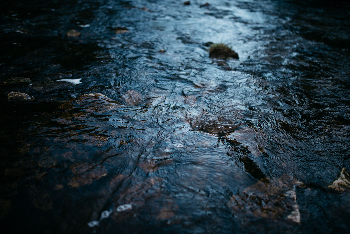 B&R-sunrise-engagement-derbyshire-jenny-macare-028